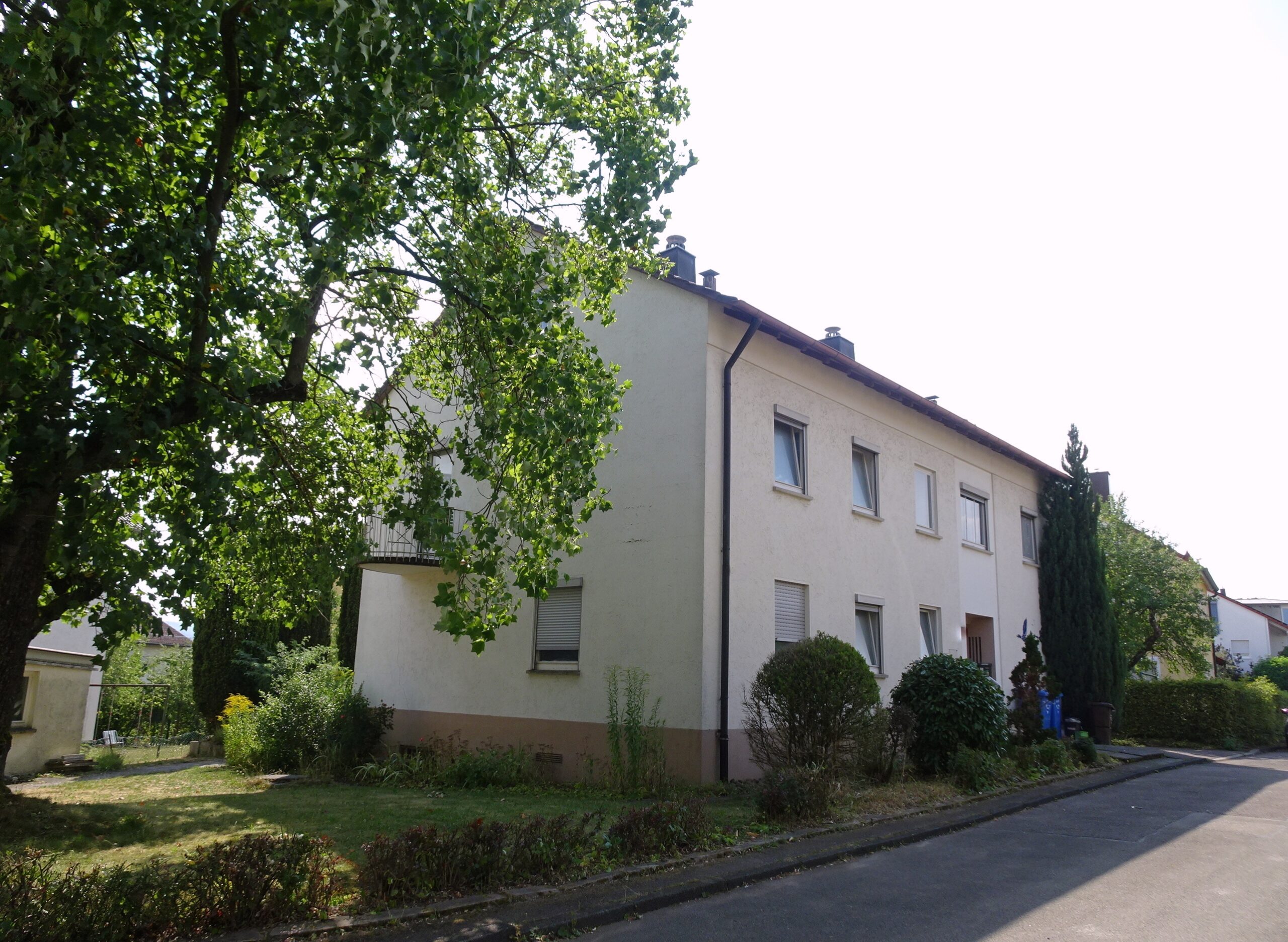 Großes Haus im Hüttfeld – Eine Immobilie mit vielen Möglichkeiten